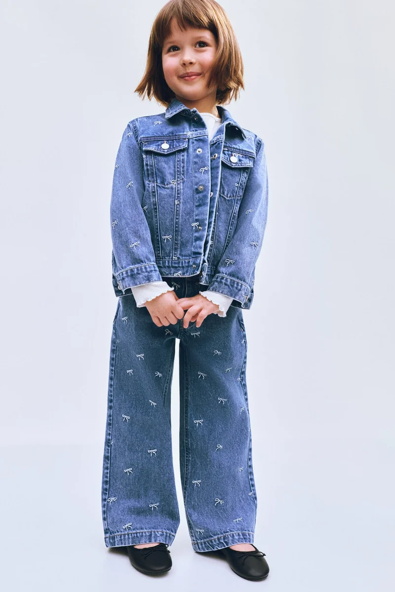 اتش اند ام جاكيت دنيم بتطريزات